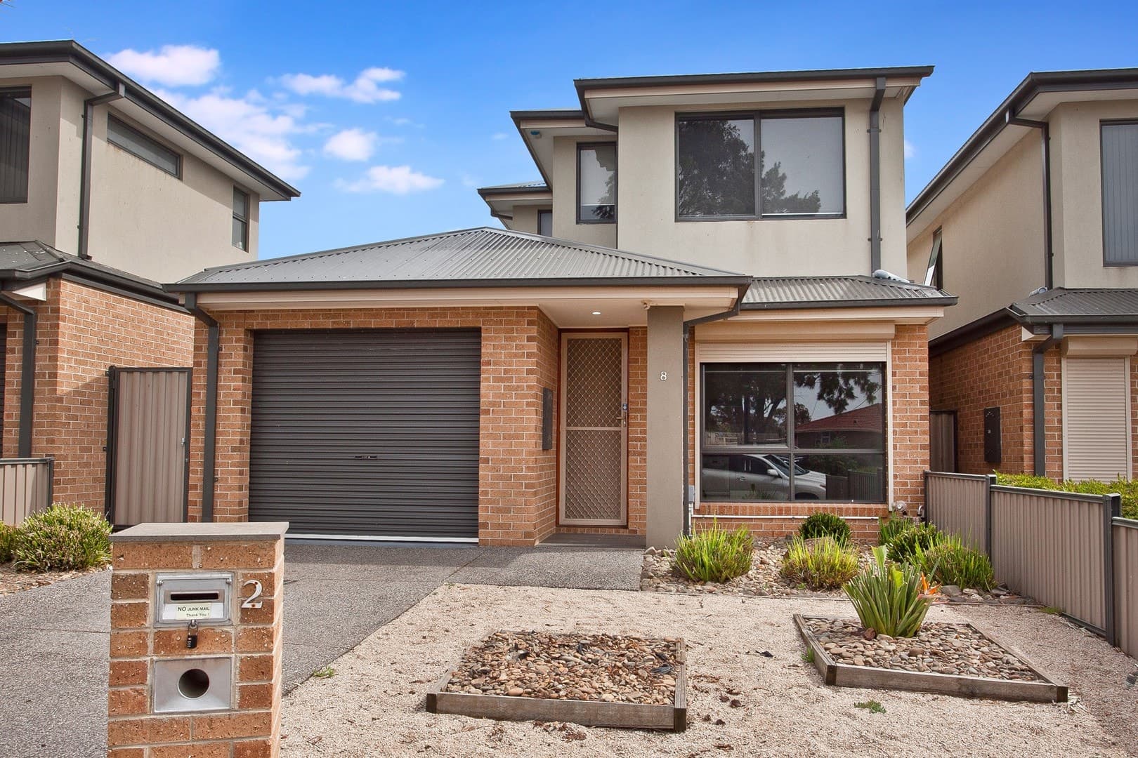 2/8 Damte Place, St Albans, VIC 3021, St Albans - Image 1