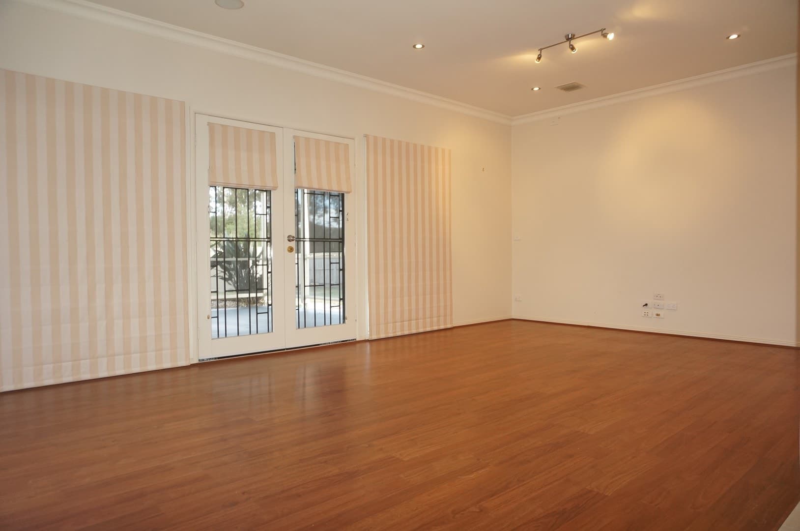 105 Yellow Gum BoulevardSunbury, VIC 3429  - Leased, Sunbury - Thumbnail 4