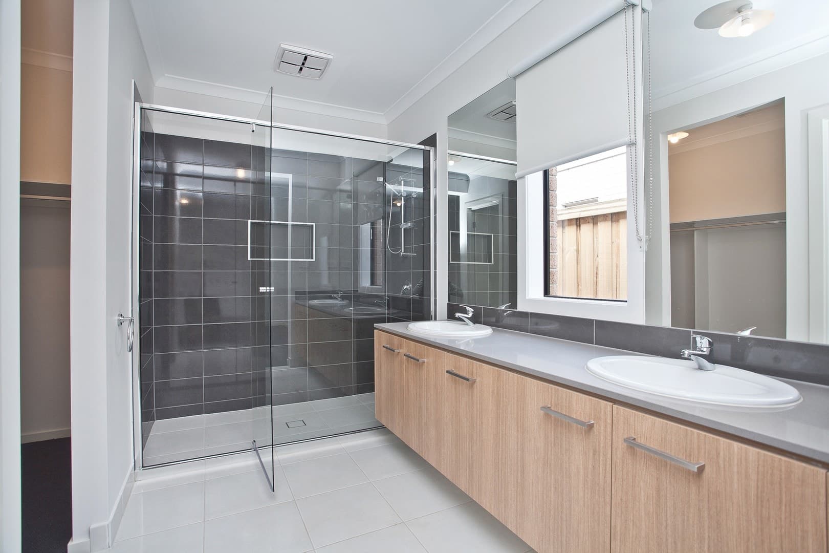21 Bingham CircuitThornhill Park, VIC 3335  - Leased, Thornhill Park - Thumbnail 6
