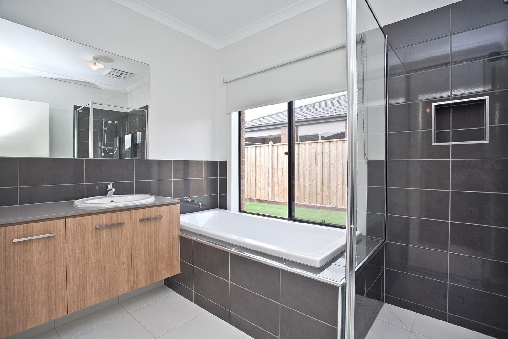 21 Bingham CircuitThornhill Park, VIC 3335  - Leased, Thornhill Park - Thumbnail 7