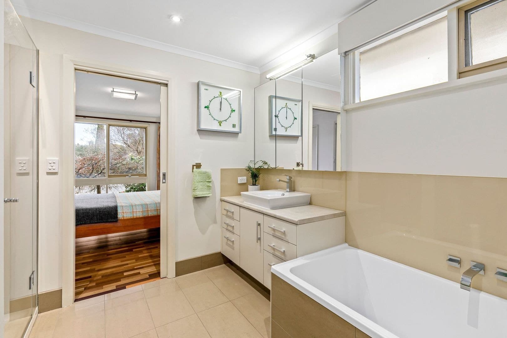 42 Randwick Drive, Keilor Park, VIC 3042, Keilor Park - Thumbnail 6