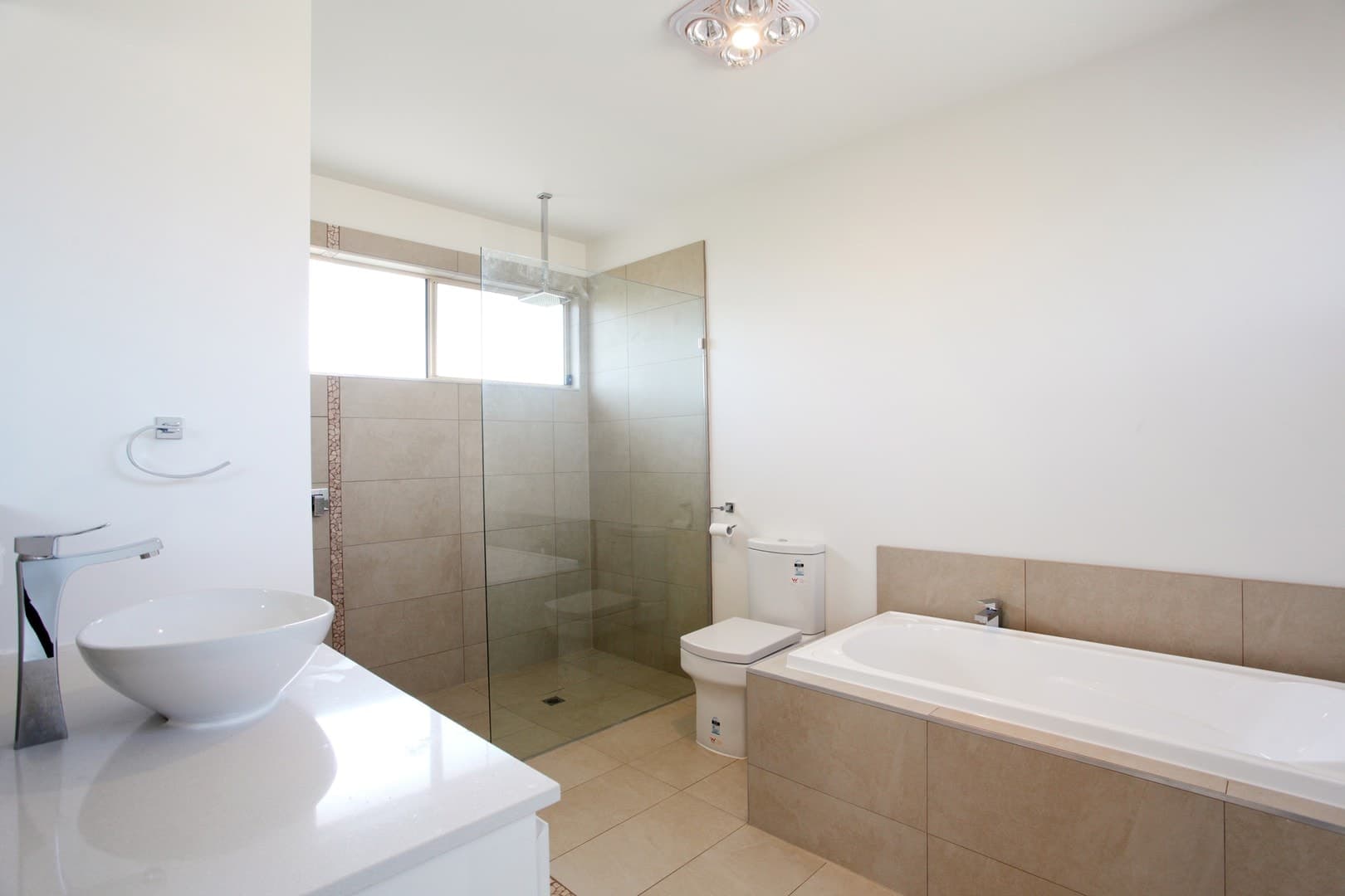 13 Carmody Street, Burwood, VIC 3125, Burwood - Thumbnail 5