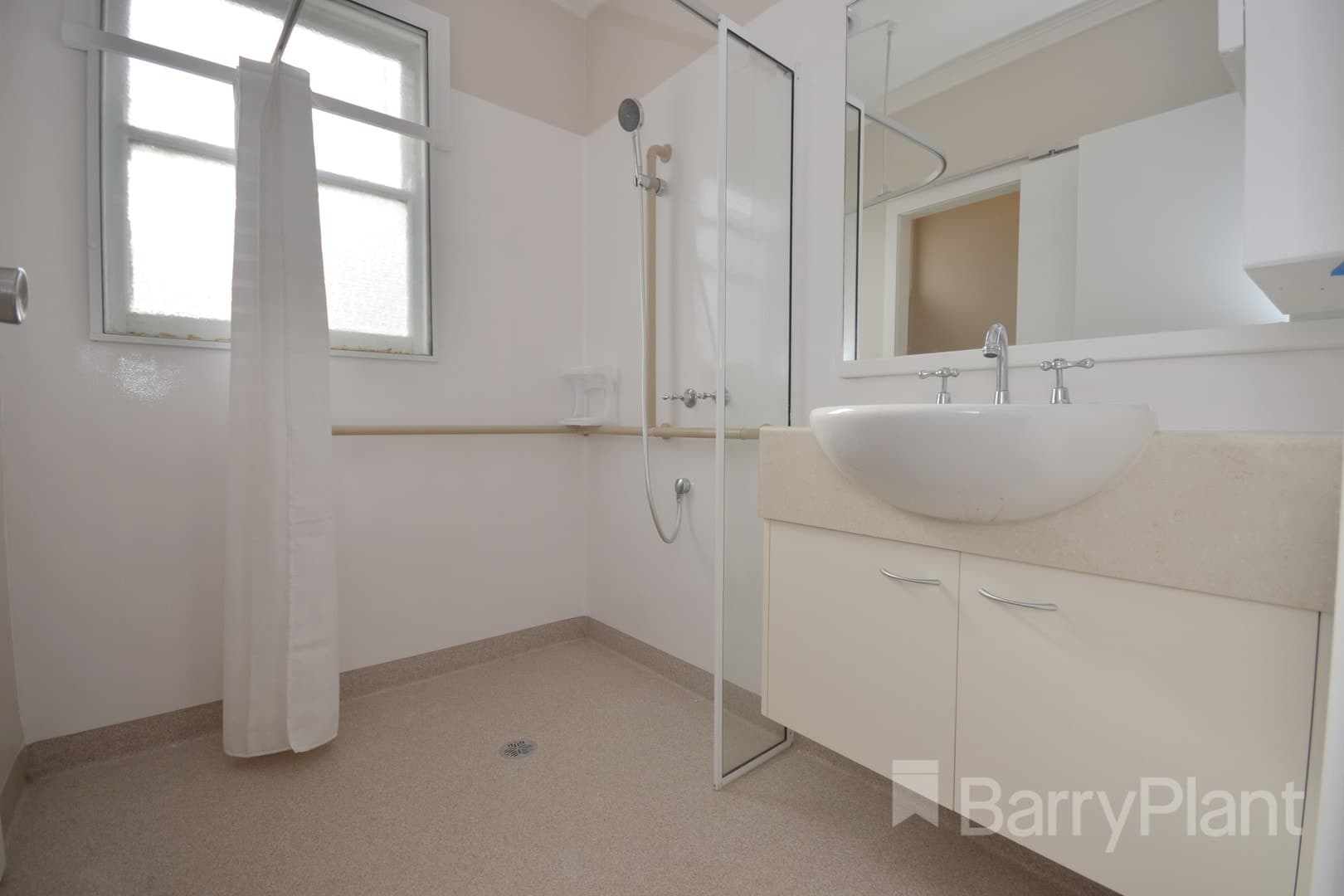 439 Gillies Street North, Wendouree, VIC 3355, Wendouree - Thumbnail 4