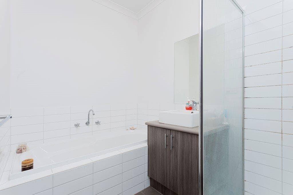 2/40 Toledo Crescent, Point Cook, VIC 3030, Point Cook - Thumbnail 7
