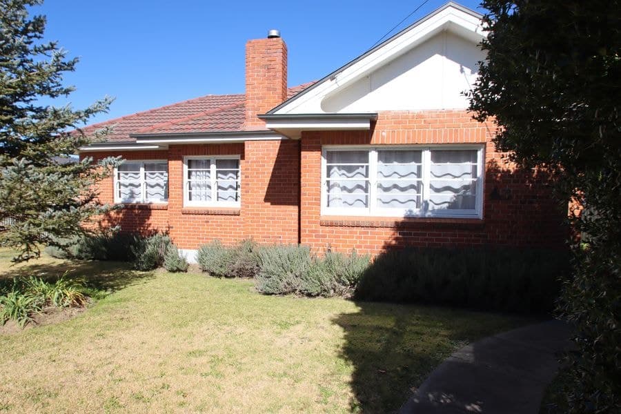 59 High Street, Tenterfield NSW 2372, Tenterfield - Image 1