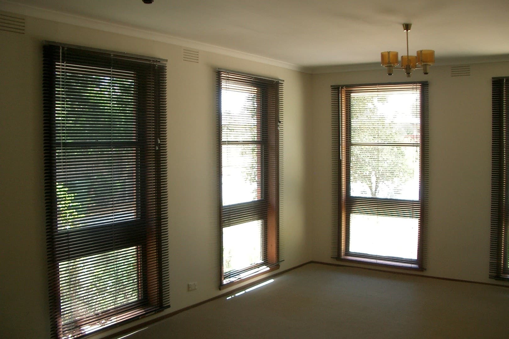 31 Bambra Street, Croydon, VIC 3136, Croydon - Thumbnail 2