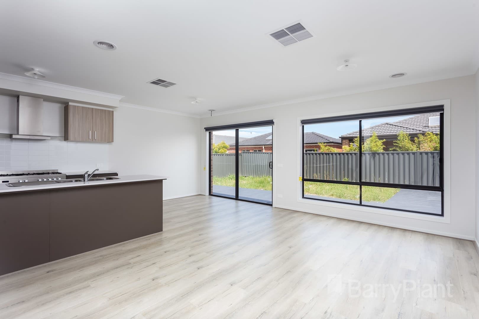 8 Manning Circuit, Tarneit, VIC 3029, Tarneit - Thumbnail 3