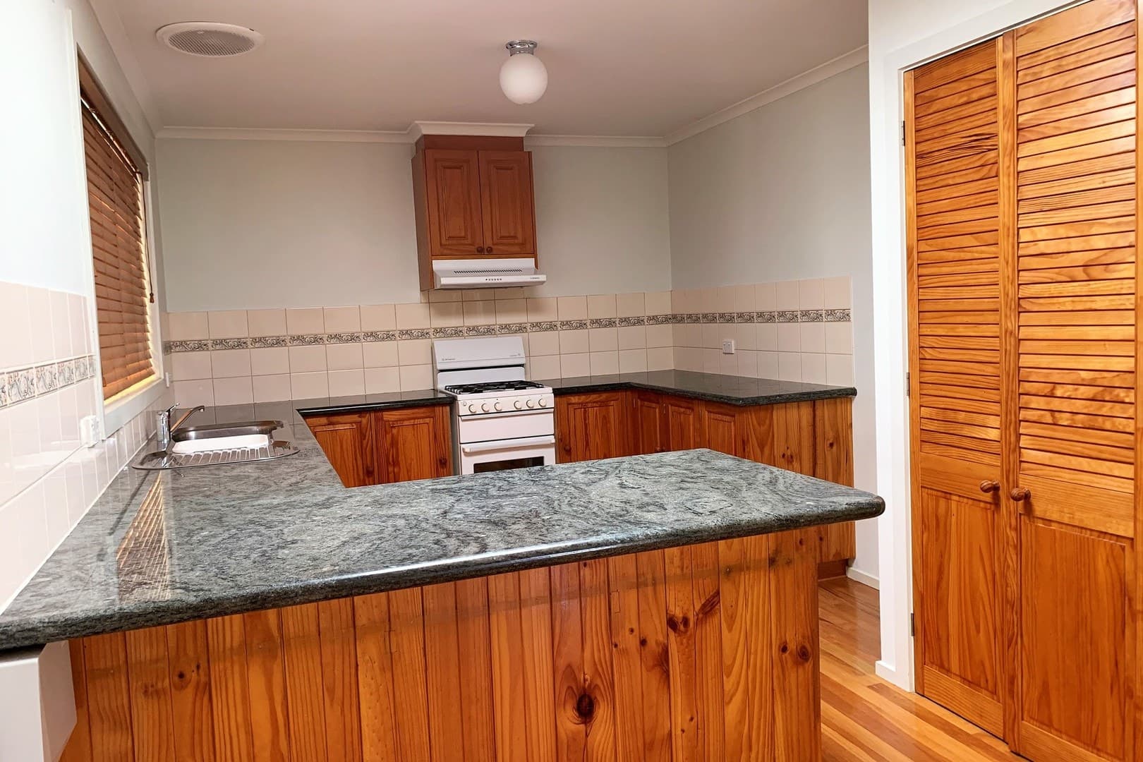 18 Howe Street, Mooroopna, VIC 3629, Mooroopna - Thumbnail 3