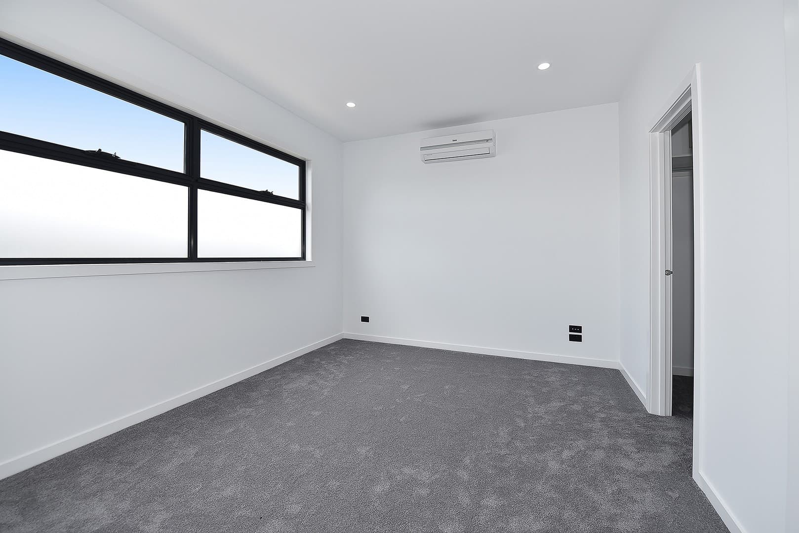 2/9 South Road, Airport West, VIC 3042, Airport West - Thumbnail 4