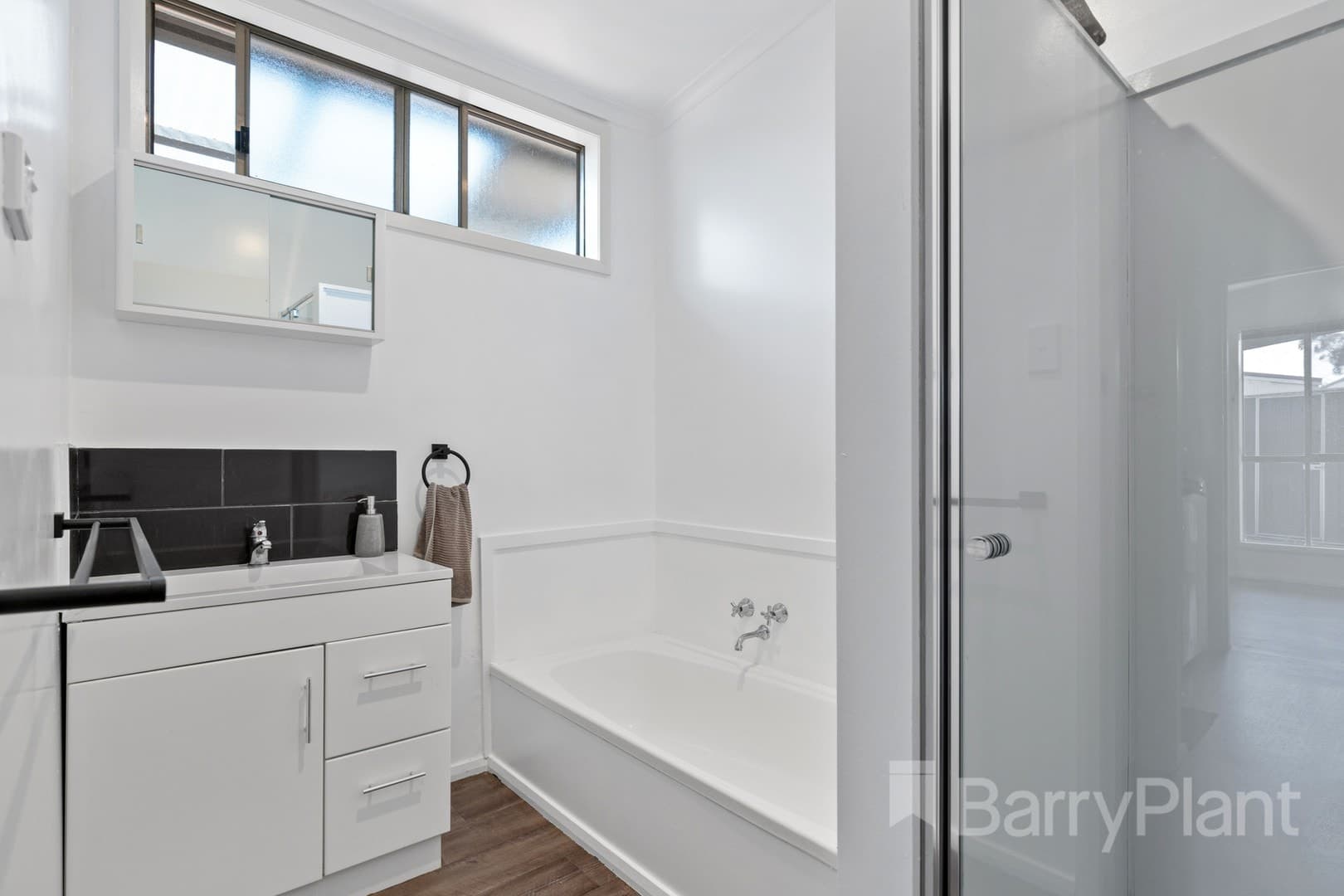 22 Lyons Street, Miners Rest, VIC 3352, Miners Rest - Thumbnail 3