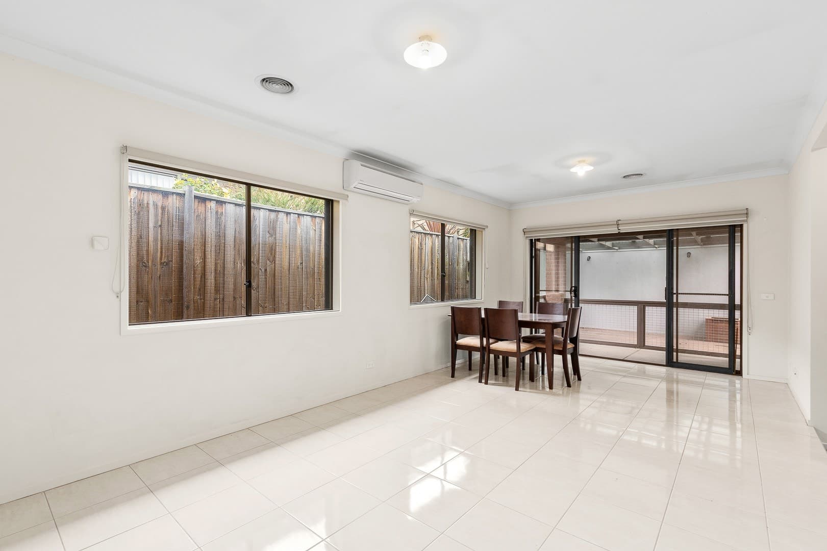 24 Tooradin  Crescent, Doreen, VIC 3754, Doreen - Thumbnail 3