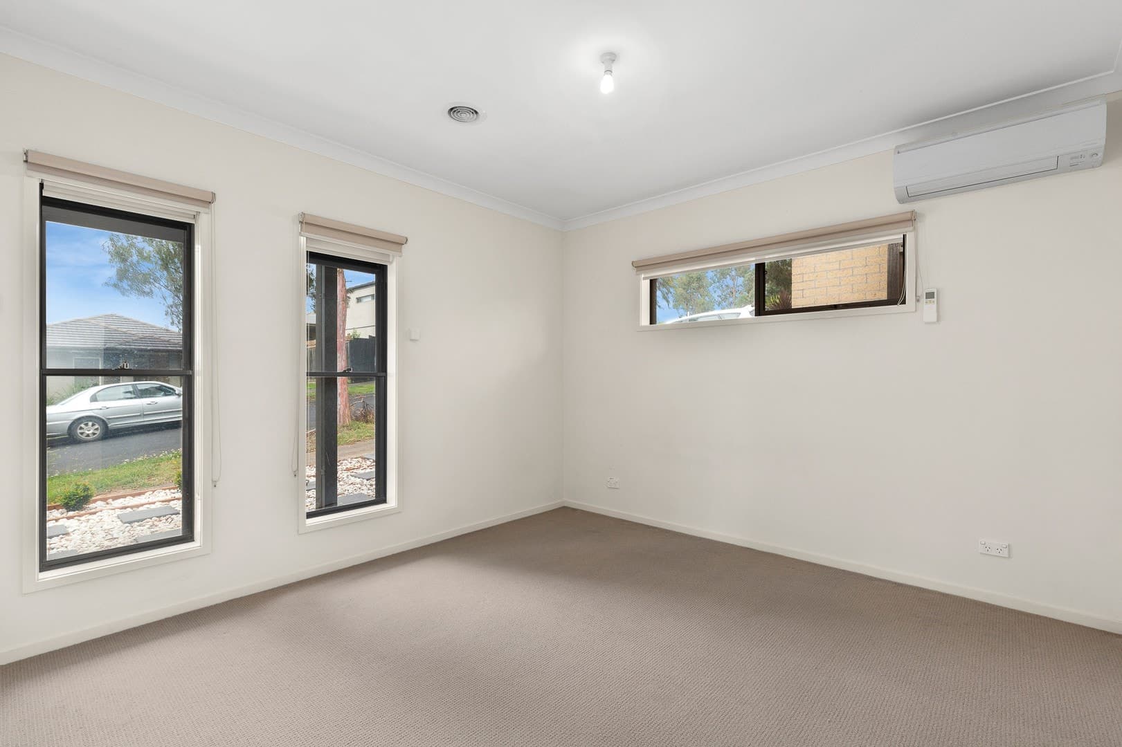 24 Tooradin  Crescent, Doreen, VIC 3754, Doreen - Thumbnail 4