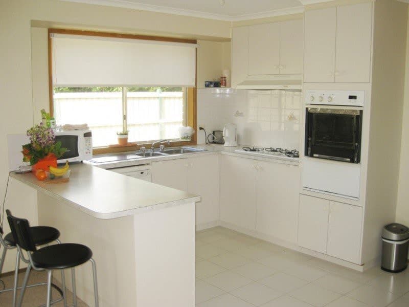 8 Warrawong Drive, Berwick, VIC 3806, Berwick - Thumbnail 4