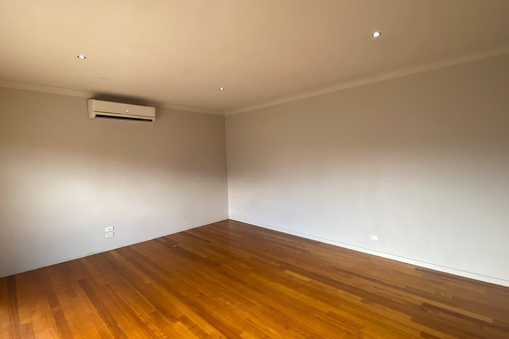 30B Invermay Street, Reservoir, VIC 3073, Reservoir - Thumbnail 4