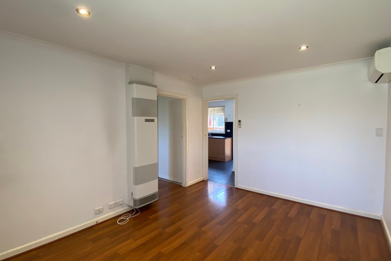 2/2 Ashley Street, Reservoir, VIC 3073, Reservoir - Thumbnail 2