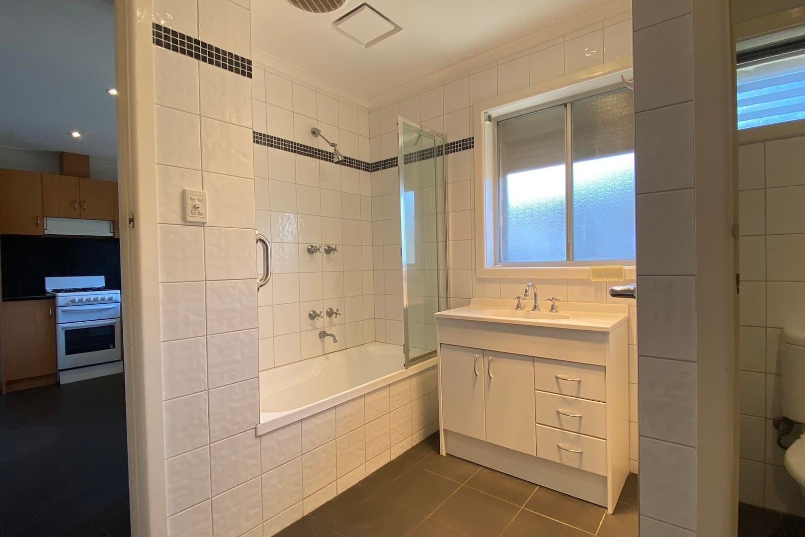 2/2 Ashley Street, Reservoir, VIC 3073, Reservoir - Thumbnail 7