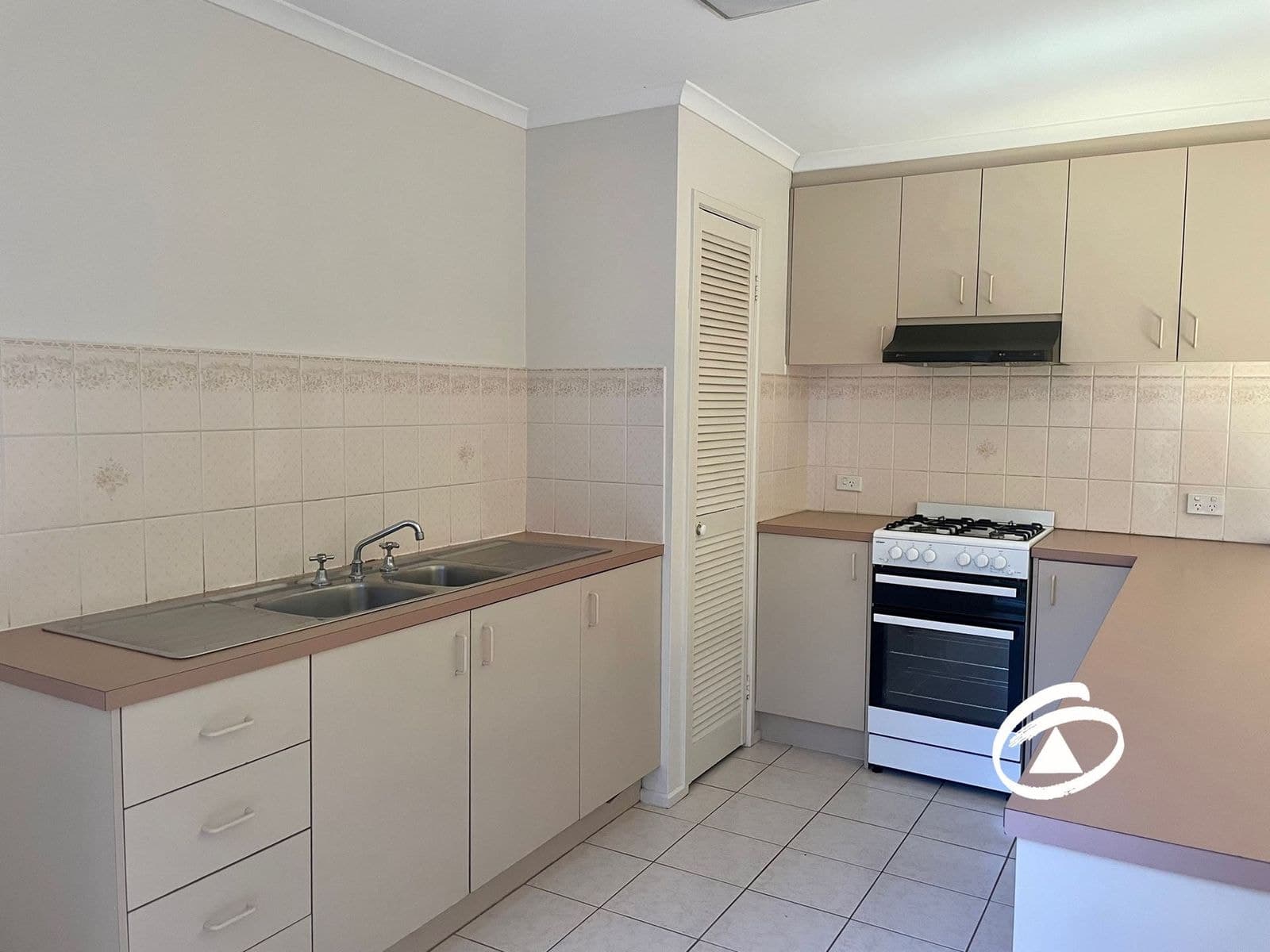4B Boree Court, Berwick VIC 3806, Berwick - Thumbnail 2