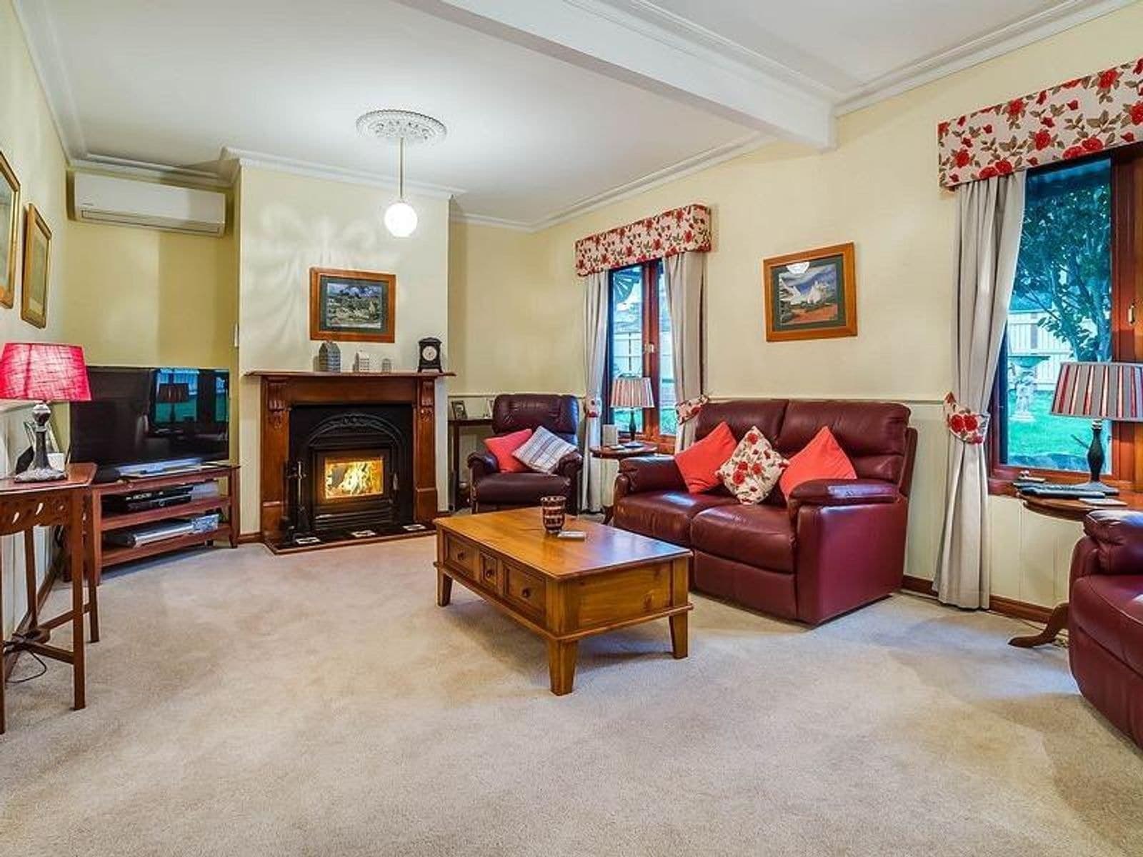 64 Ferguson Street, Upwey VIC 3158, Upwey - Thumbnail 4