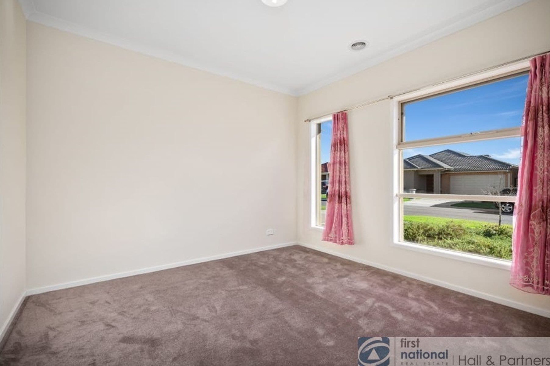 12 Goodenia Street, Officer VIC 3809, Officer - Thumbnail 3
