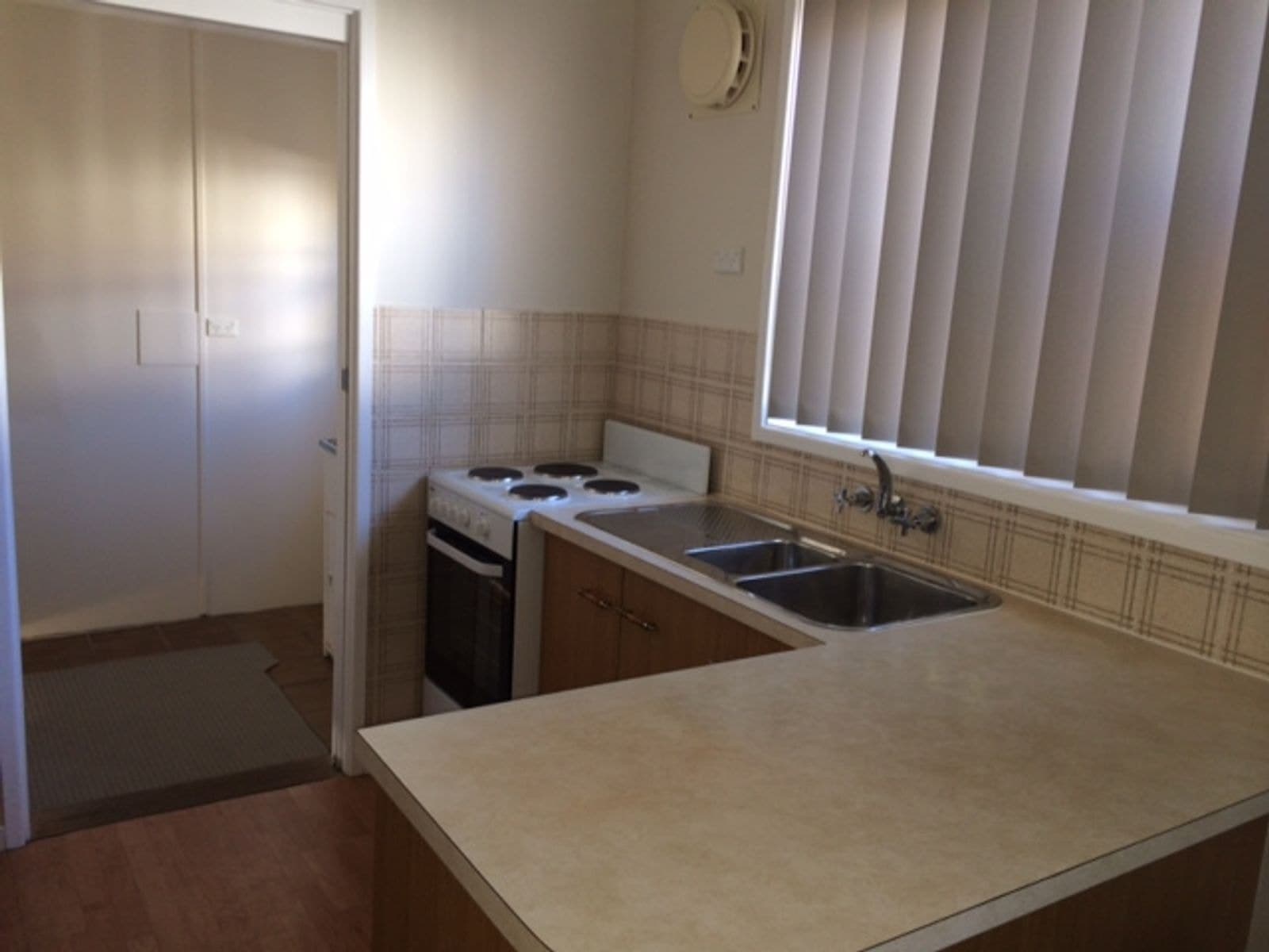 19 Janice Street, Warners Bay NSW 2282, Warners Bay - Thumbnail 2