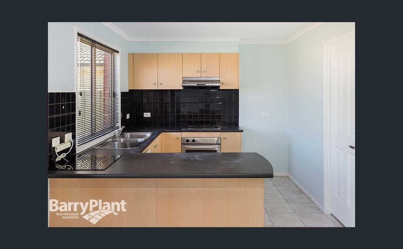 21 Dalkeith Drive, Point Cook, VIC 3030, Point Cook - Thumbnail 3