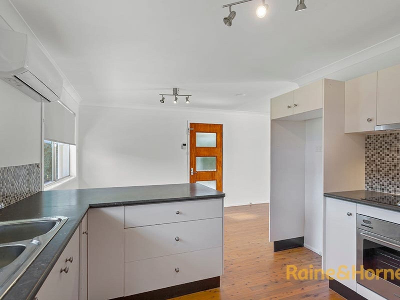 79 Knockator Crescent, Centenary Heights QLD 4350, Centenary Heights - Thumbnail 2