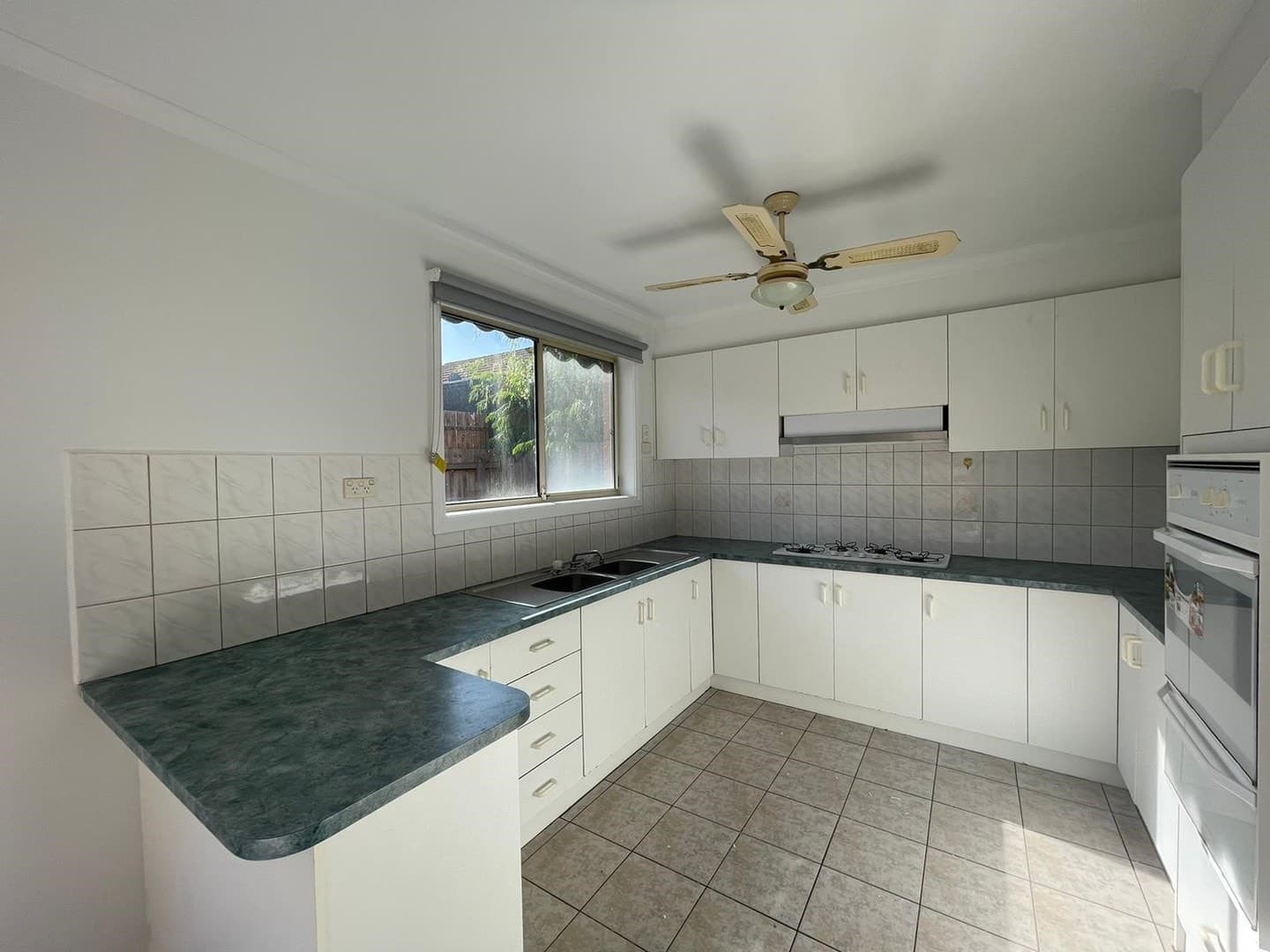 3/30 Crookston Road, Reservoir, VIC 3073, Reservoir - Thumbnail 3