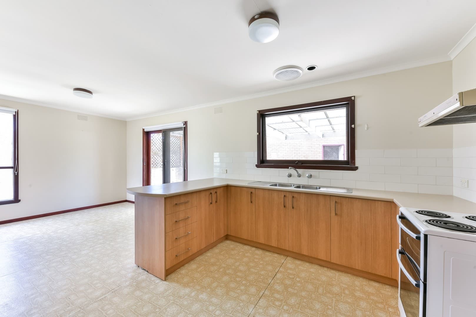 56 Kidman Avenue, Belmont, VIC 3216, Belmont - Thumbnail 2