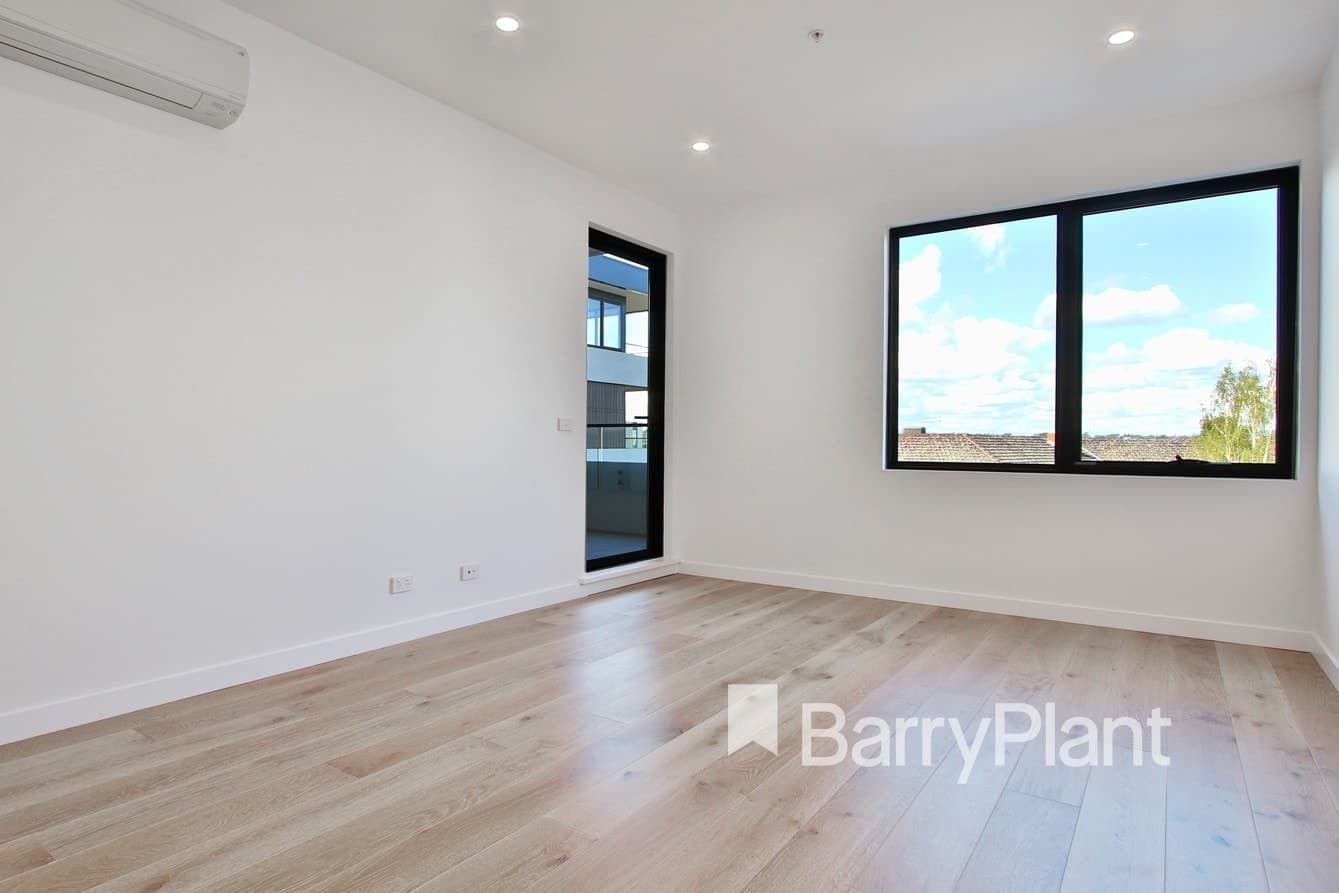 210/160 Williamsons Road, Doncaster, VIC 3108, Doncaster - Thumbnail 3
