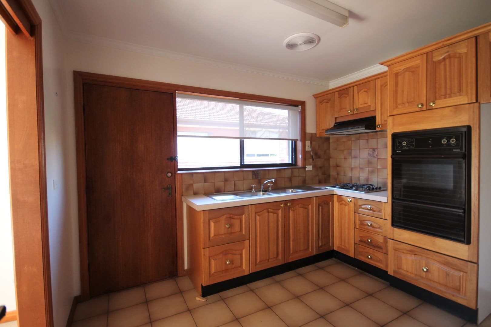 1/27 Mount Street, Preston, VIC 3072, Preston - Thumbnail 2