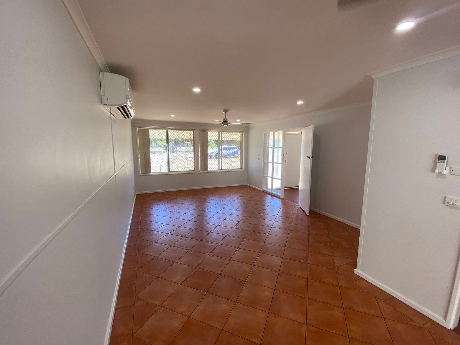 4 Hardey Crescent, Dampier WA 6713, Dampier - Thumbnail 3