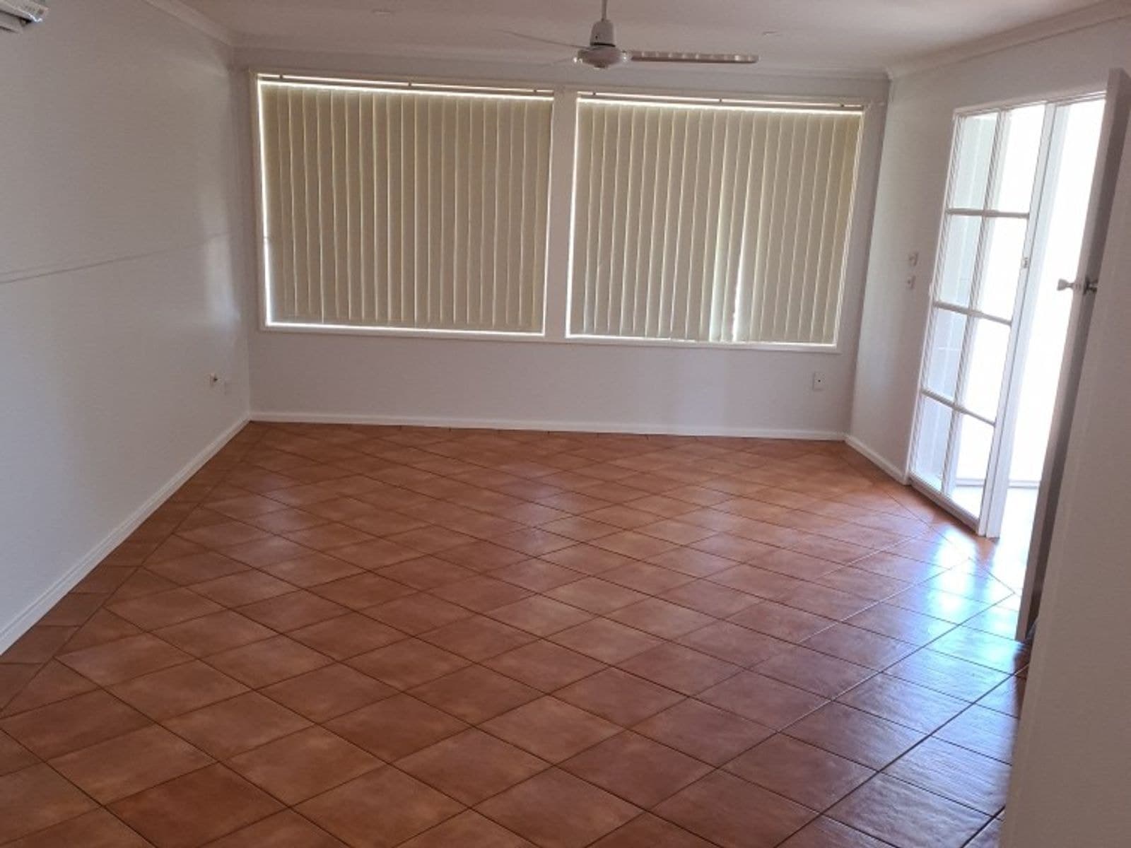 4 Hardey Crescent, Dampier WA 6713, Dampier - Thumbnail 4
