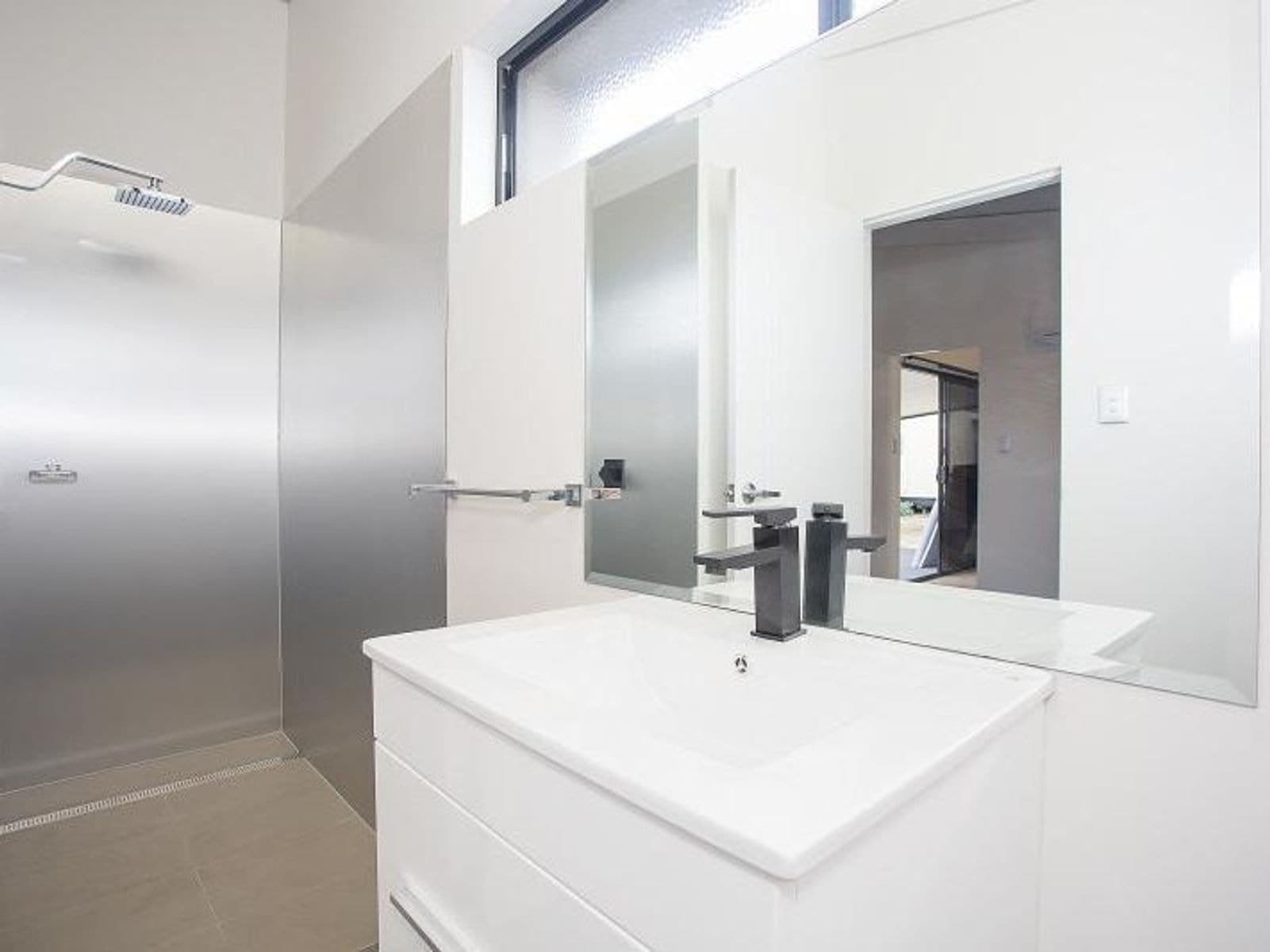 1/51 Kemmis Street, Nebo QLD 4742, Nebo - Thumbnail 7