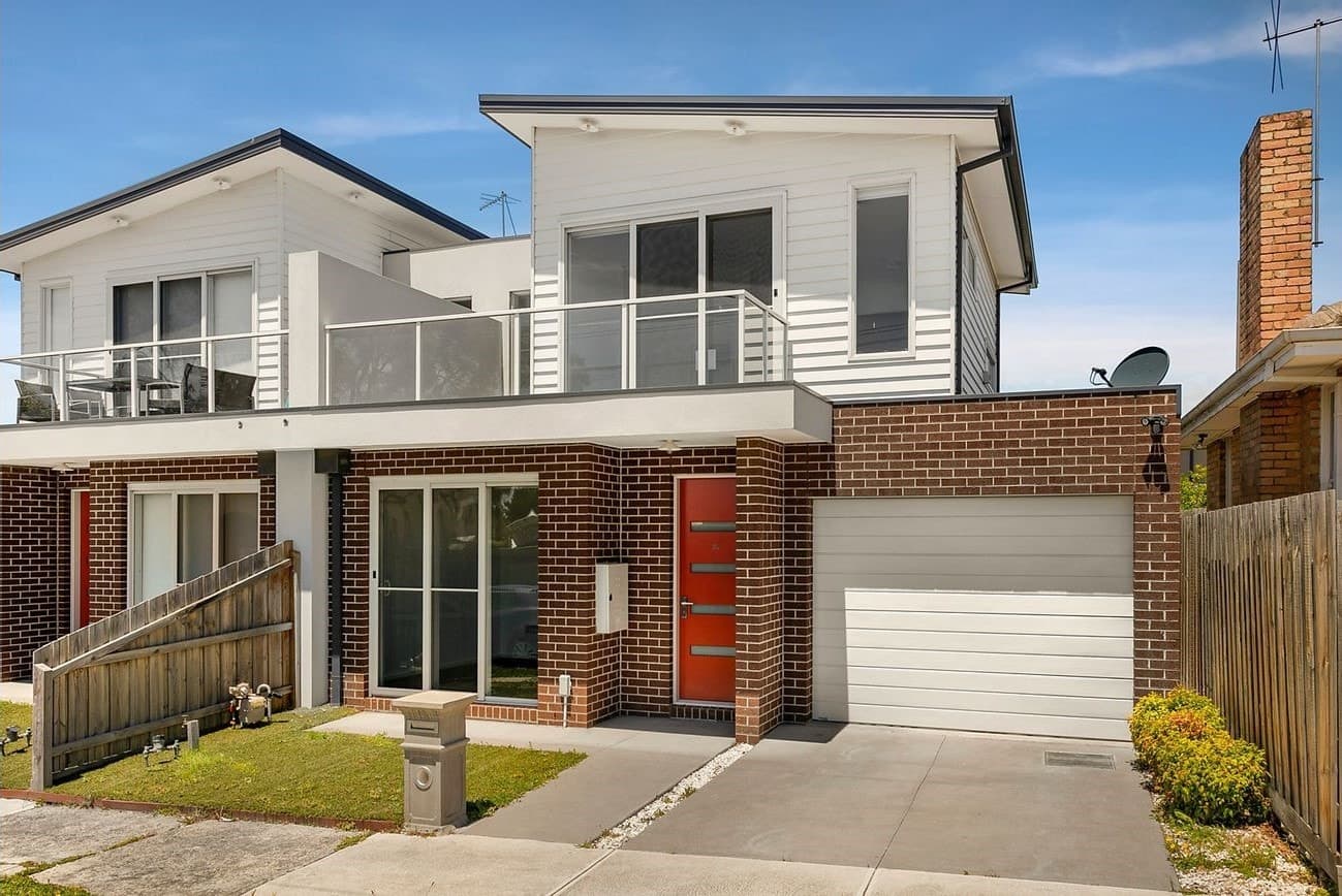 2D Kyneton Avenue, Reservoir, VIC 3073, Reservoir - Image 1