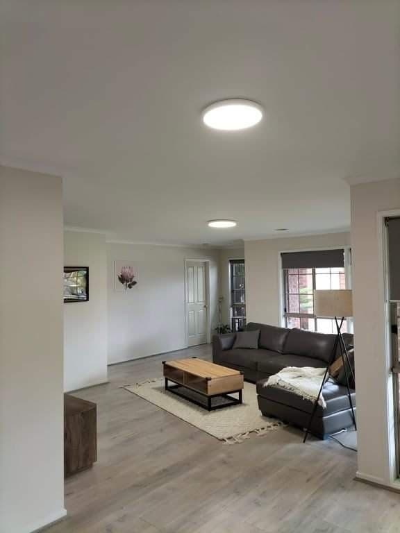2 Oakwood Court, Hillside, VIC 3037, Hillside - Thumbnail 2