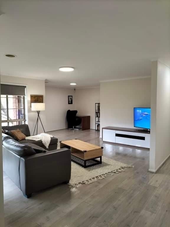 2 Oakwood Court, Hillside, VIC 3037, Hillside - Thumbnail 5