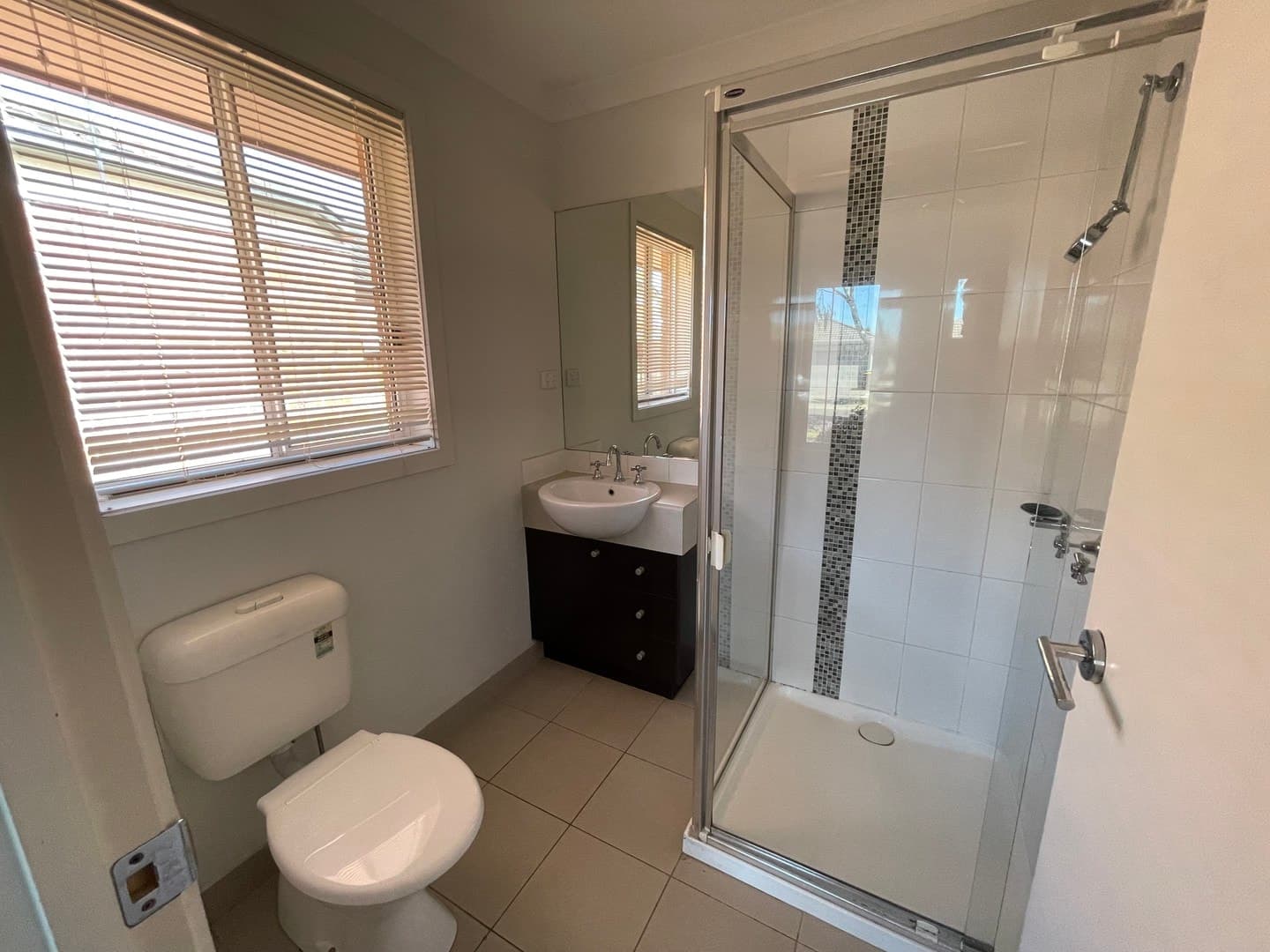 13 Isabella Way, Tarneit, VIC 3029, Tarneit - Thumbnail 5