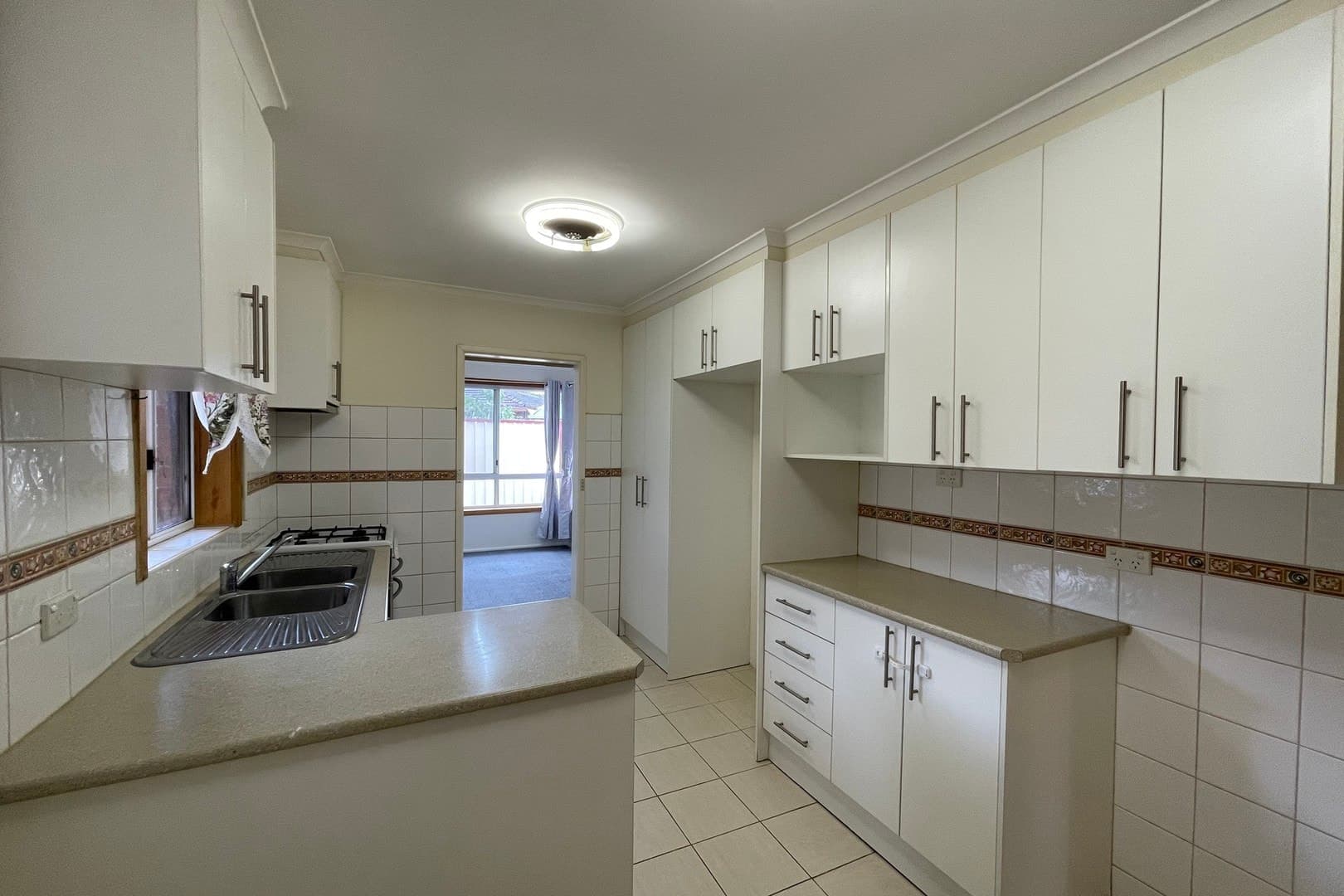 33 Kilmore Crescent, Dallas, VIC 3047, Dallas - Thumbnail 5