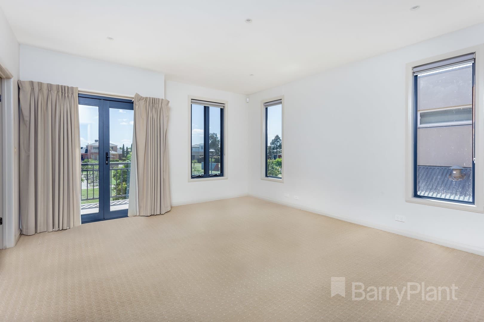 6 McCulloch Walk, Point Cook, VIC 3030, Point Cook - Thumbnail 7