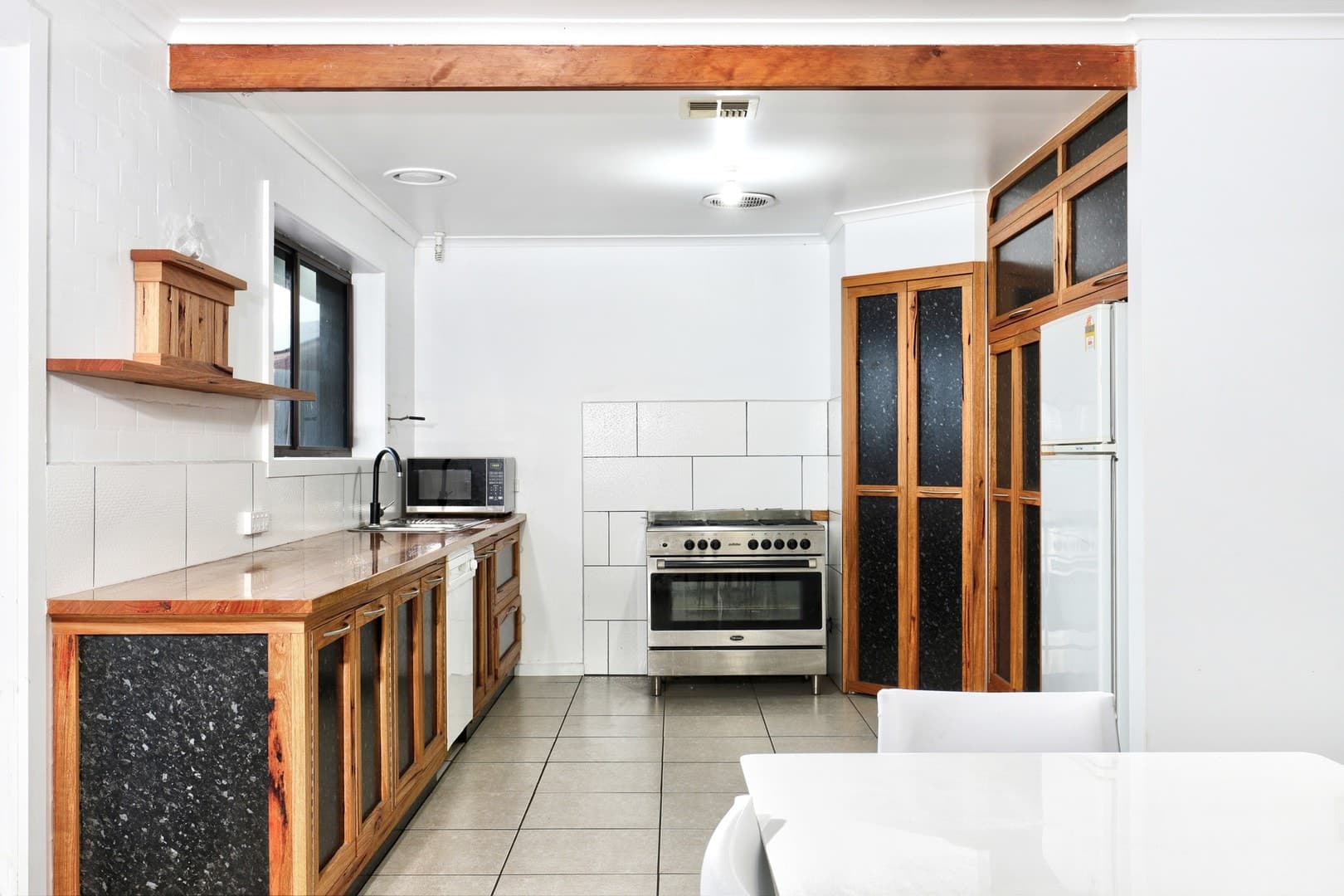 18 Kirkbride Way, Craigieburn, VIC 3064, Craigieburn - Thumbnail 2