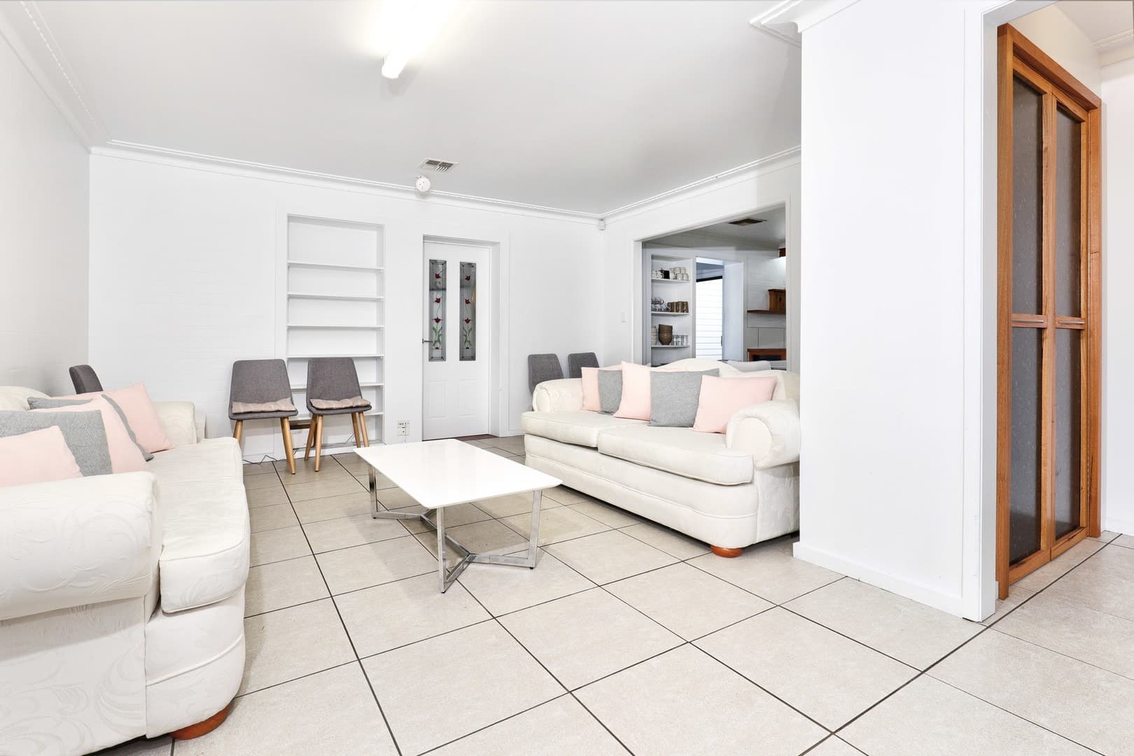 18 Kirkbride Way, Craigieburn, VIC 3064, Craigieburn - Thumbnail 3