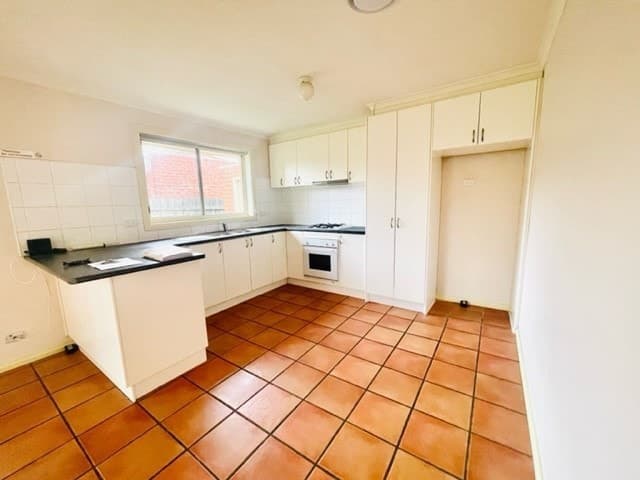 2/58 Doherty Street, Deer Park, VIC 3023, Deer Park - Thumbnail 2