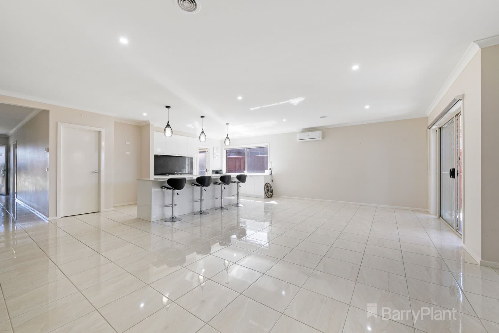 8 Faulkner Drive, Officer, VIC 3809, Officer - Thumbnail 3