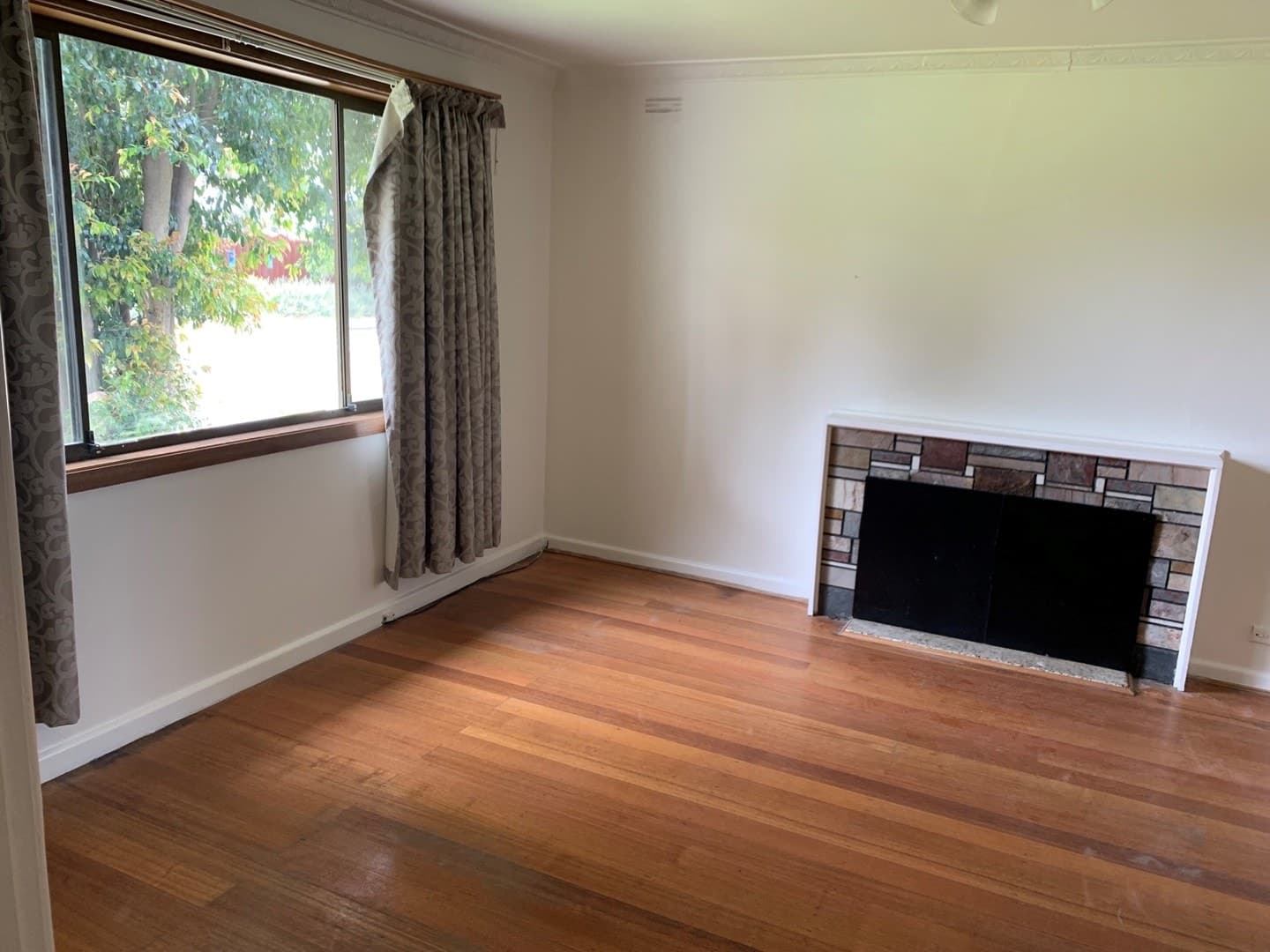 77 Ridgeway Parade, Sunshine West, VIC 3020, Sunshine West - Thumbnail 2