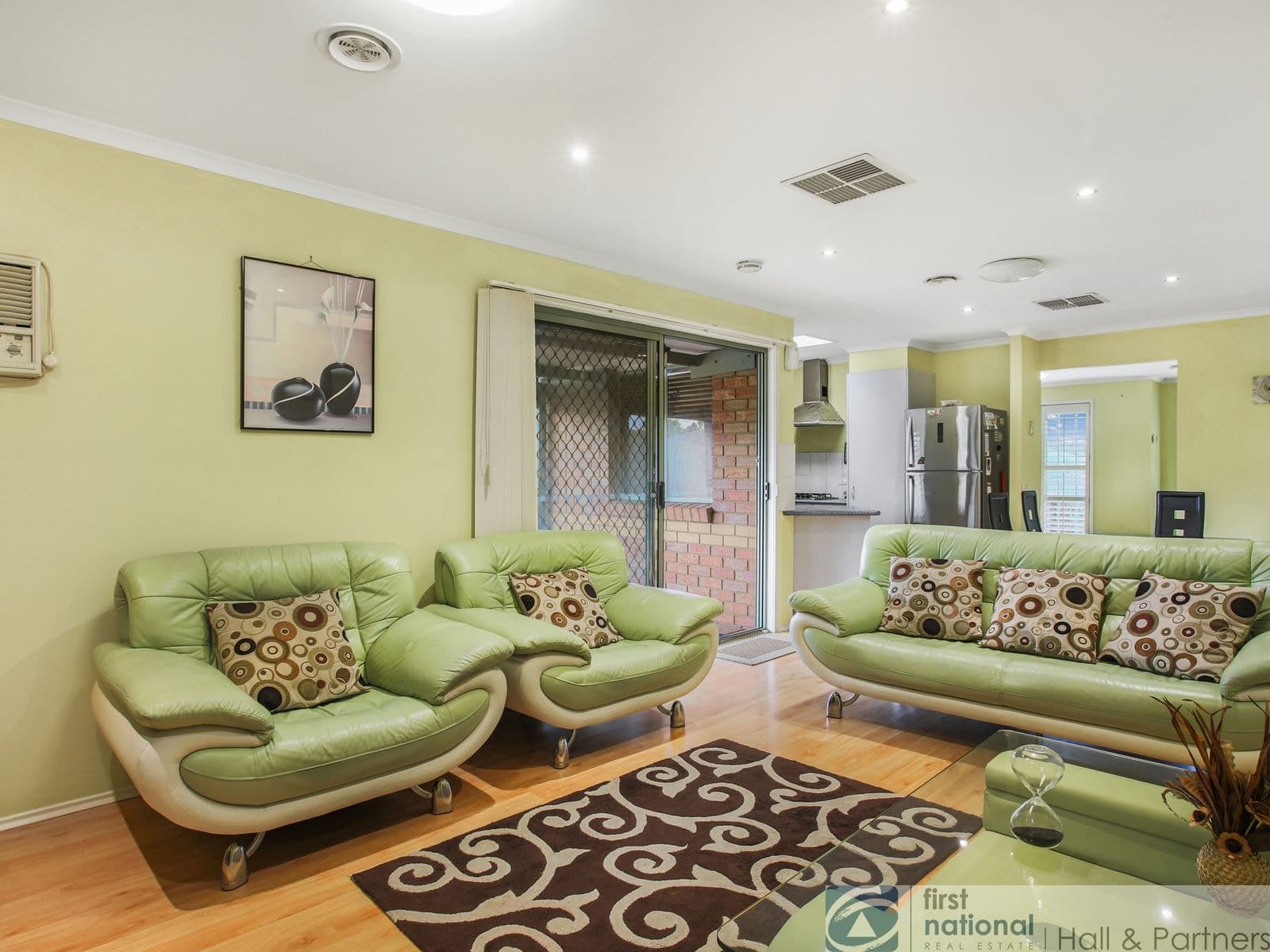 68 Botanical Grove, Doveton VIC 3177, Doveton - Thumbnail 3