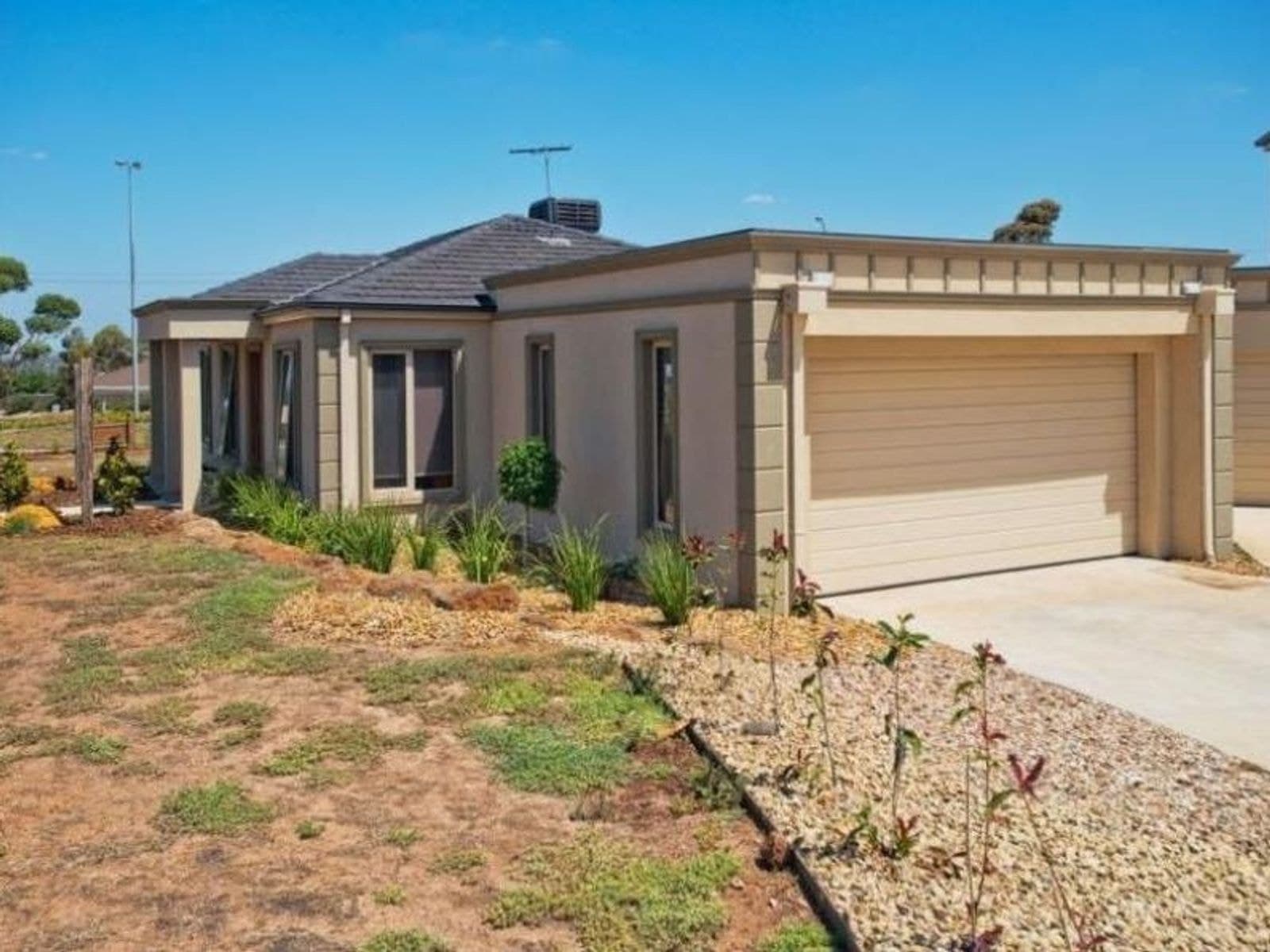 1/1 Burbidge Drive, Bacchus Marsh VIC 3340, Bacchus Marsh - Thumbnail 2
