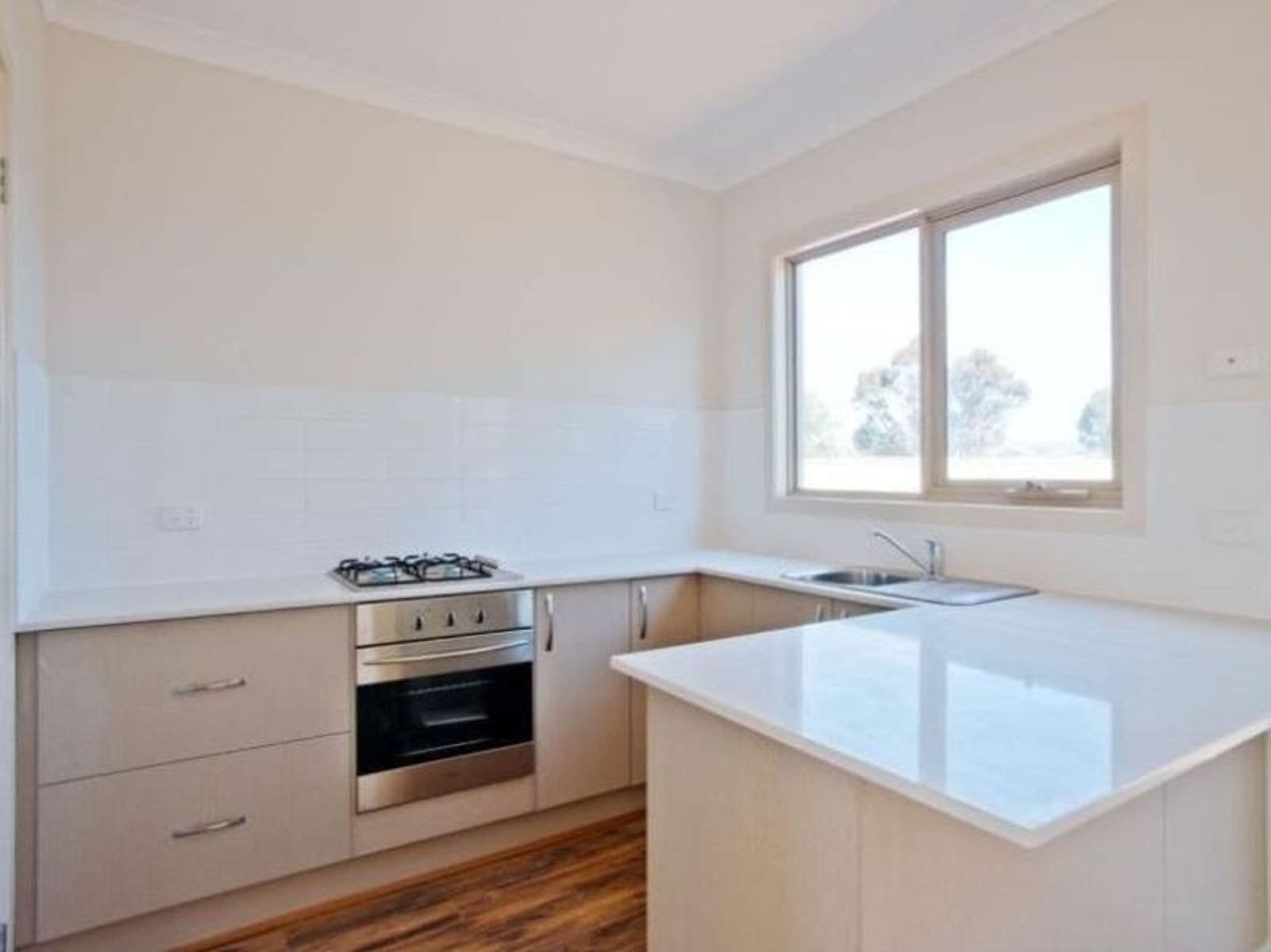 1/1 Burbidge Drive, Bacchus Marsh VIC 3340, Bacchus Marsh - Thumbnail 3