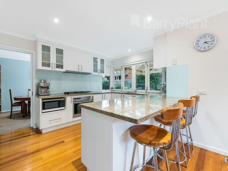 31 Watersedge Close, Knoxfield, VIC 3180, Knoxfield - Thumbnail 2