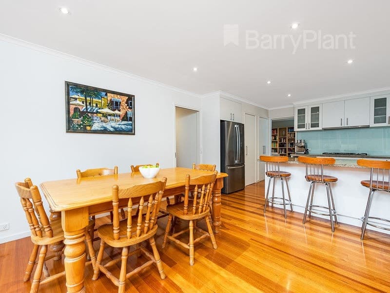 31 Watersedge Close, Knoxfield, VIC 3180, Knoxfield - Thumbnail 3