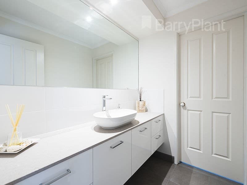 31 Watersedge Close, Knoxfield, VIC 3180, Knoxfield - Thumbnail 5